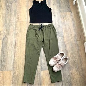 Lululemon Jet Crop Slim - Olive Green - 10 FATG